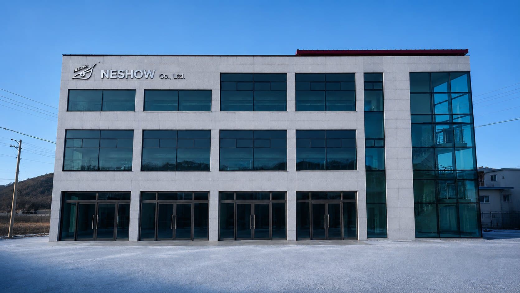 (주)네쇼 사옥 외관 — NESHOW Co., Ltd. MOLD PARTNER 사인